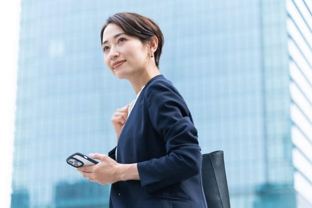 30代くらいのキャリアウーマン